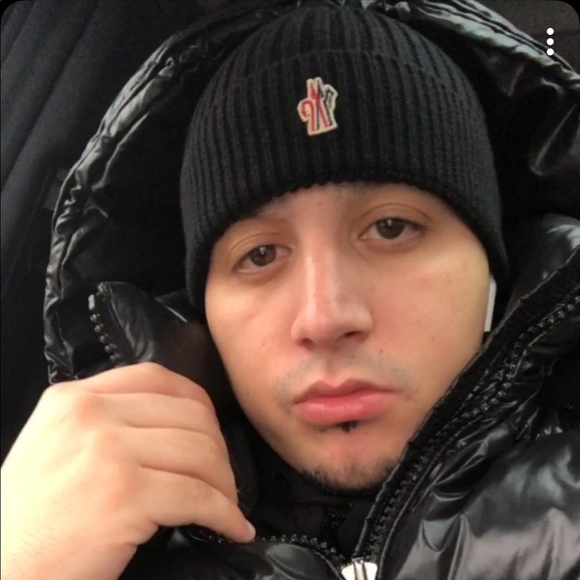 Profile Picture of Randy Corniel (@randycorniel88) on Poshmark
