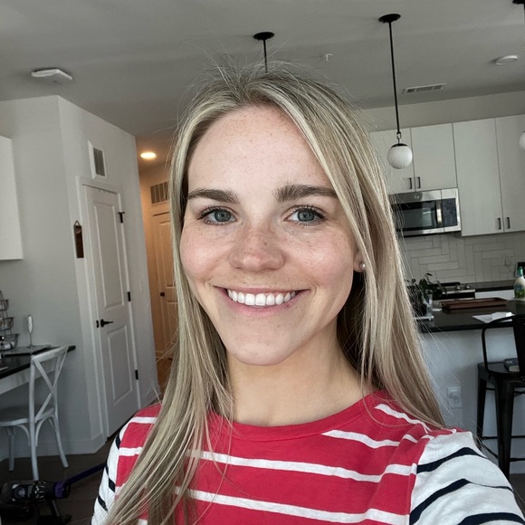 Profile Picture of Jenessa Waszkiewicz (@jenessawas) on Poshmark