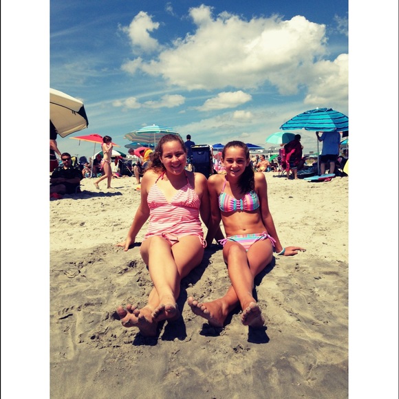 Profile Picture of Emily Swineford (@emily062401) on Poshmark