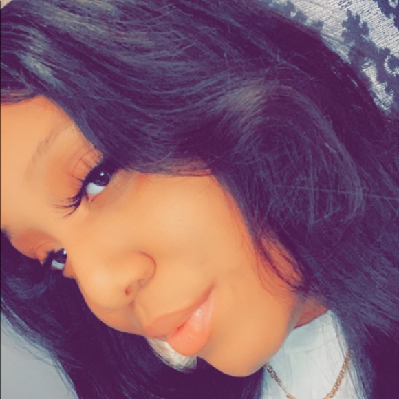 Profile Picture of Myluv Taylor (@myluvtaylor19) on Poshmark