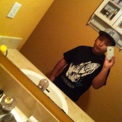 Profile Picture of Sergio Amezcua (@AmezcuaJay) on Twitter