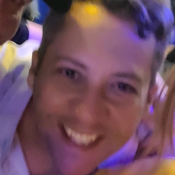 Profile Picture of Greg Mihaly (@greg_mihaly) on Poshmark