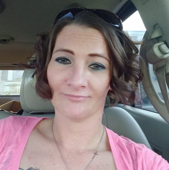 Profile Picture of Tina Mehmen (@tinamehmen84) on Poshmark