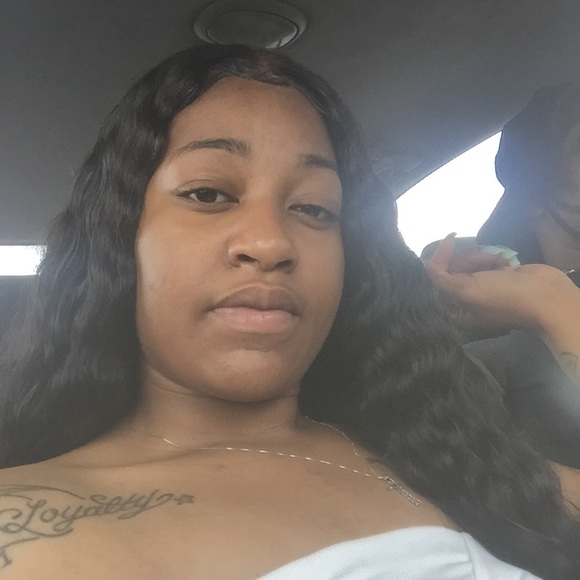 Profile Picture of Danna Williams (@babybrook72) on Poshmark