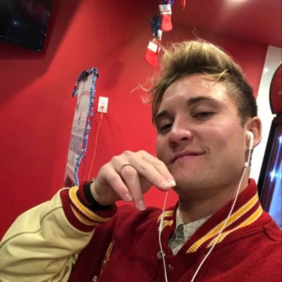 Profile Picture of Edwin Dyer (@edwindyer12) on Twitter
