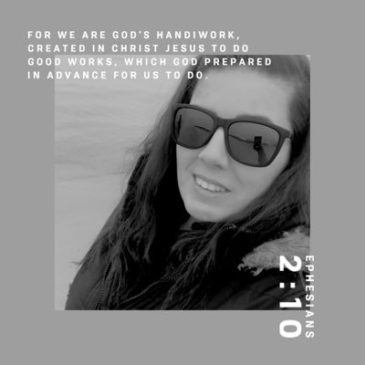 Profile Picture of Michelle Reader (@MichelleReader8) on Twitter