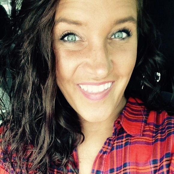 Profile Picture of Paige Blanton (@pmblanton) on Poshmark