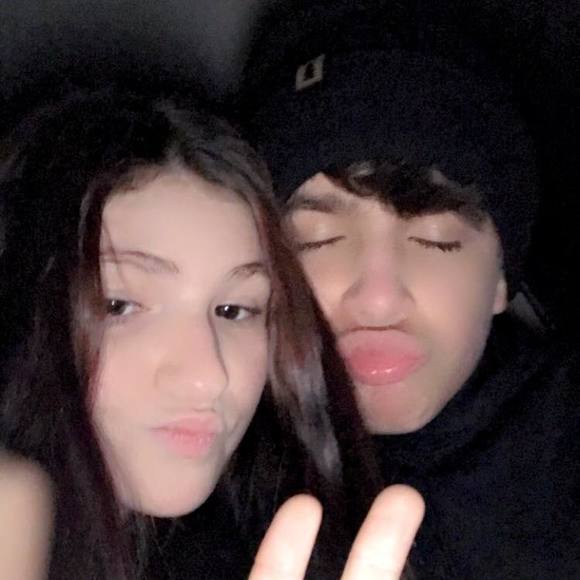 Profile Picture of Chloe Bragg (@chloe_bragg) on Poshmark