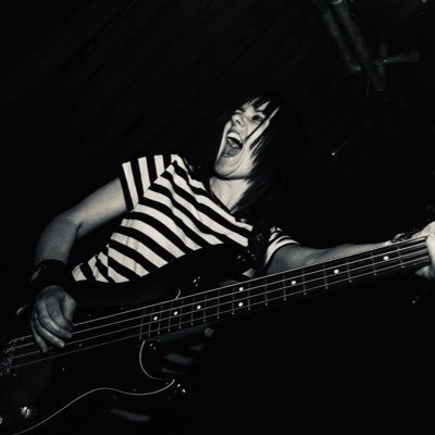 Profile Picture of Victoria Smith (@VickySmithBass) on Twitter