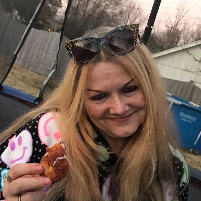 Profile Picture of Angela Buffington (@AngelaBuffingt6) on Twitter