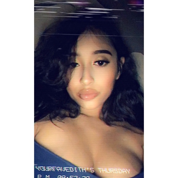 Profile Picture of Diana Preciado (@urfavedith) on Poshmark