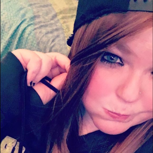 Profile Picture of Whitney Page (@zeldaxlove94) on Poshmark