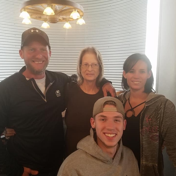 Profile Picture of Robin Bell (@shiyanne1) on Poshmark