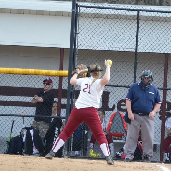 Profile Picture of Torie Naradko (@thor8) on Poshmark