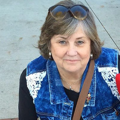 Profile Picture of Pam Lovett (@plovett33) on Twitter