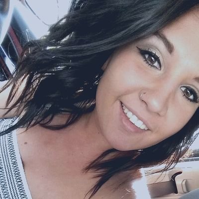 Profile Picture of Amber Schade (@SchadeAR) on Twitter