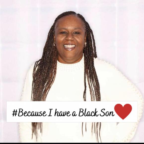 Profile Picture of Clarice Taylor (@ctaymade2) on Poshmark