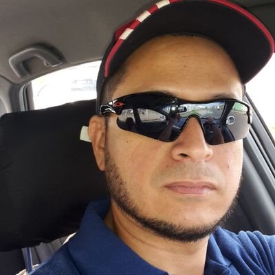 Profile Picture of Douglas Herrera (@hercent81) on Twitter