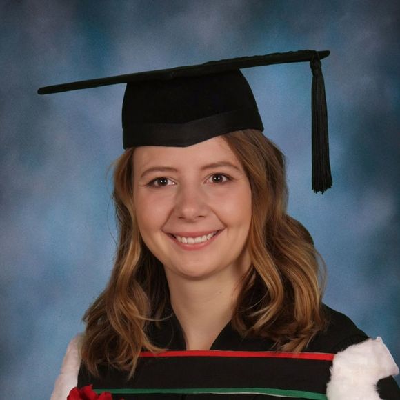 Profile Picture of Noémie Ducret (@nducret) on Poshmark