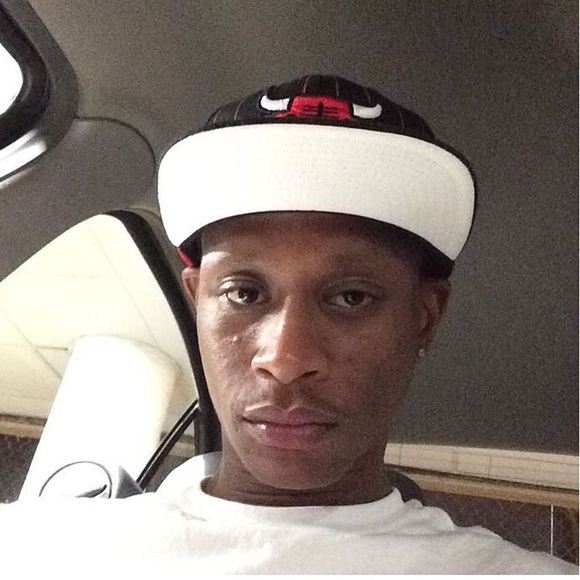 Profile Picture of Travis Thorne (@travis327) on Poshmark
