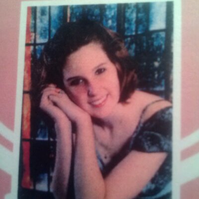 Profile Picture of Lori Wallace (@loriwallace74) on Twitter