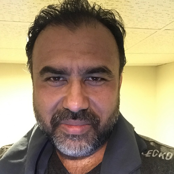 Profile Picture of Indranil Ghosh (@indranilg) on Poshmark