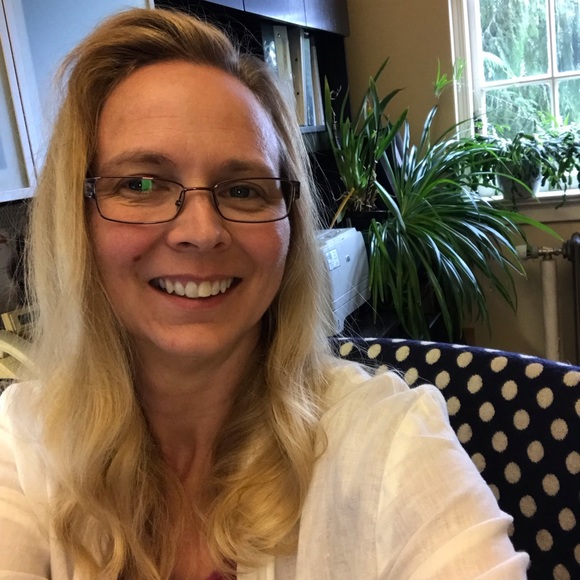 Profile Picture of Jacquie Begemann (@pepajac) on Poshmark