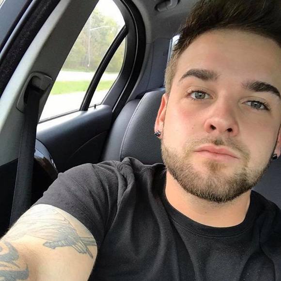 Profile Picture of Robby Unger (@smoothrob) on Poshmark