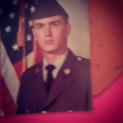 Profile Picture of Robert Grinder (@RobertGrinder13) on Twitter