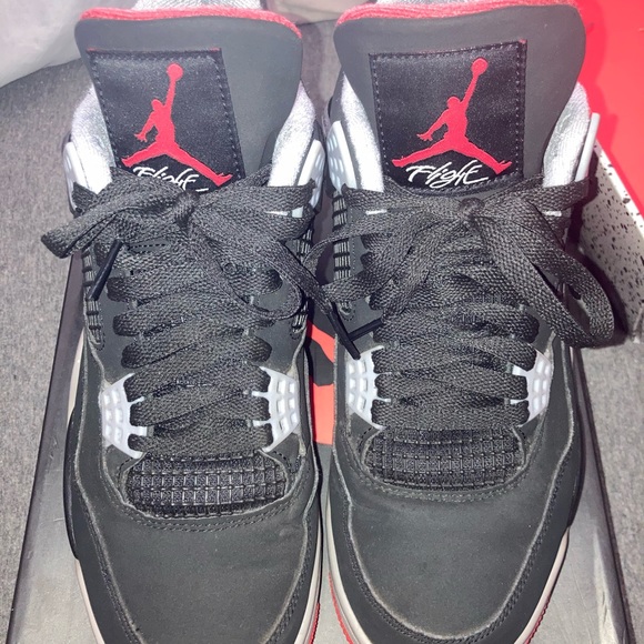 Profile Picture of Michael Rodriguez (@michaelrodri268) on Poshmark