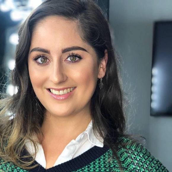 Profile Picture of Rochelle Widdowson (@r_widdowson) on Poshmark