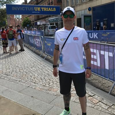 Profile Picture of Ian Young (@Ianlovesrunning) on Twitter