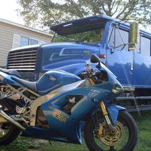 Profile Picture of Joseph Hunsberger (@211011245) on Myspace