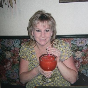 Kelli Chambers - Myspace Profile Picture of Kelli Chambers (@392549646) on Myspace