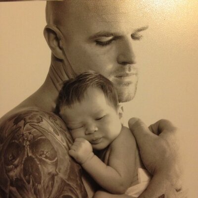 Profile Picture of Derek Huff (@axemenprez) on Twitter