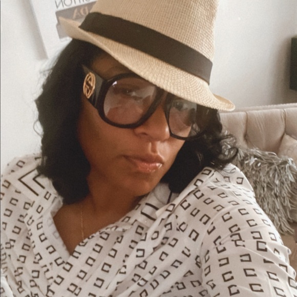 Profile Picture of Arlene Ifill (@ani823) on Poshmark