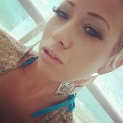 Profile Picture of Jenna Shea (@JennaPonti) on Twitter