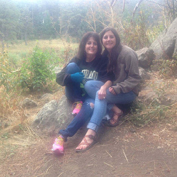 Profile Picture of Brenda Pignato (@brendapig) on Poshmark