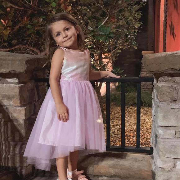 Profile Picture of Cindy Outhouse (@couthouse) on Poshmark