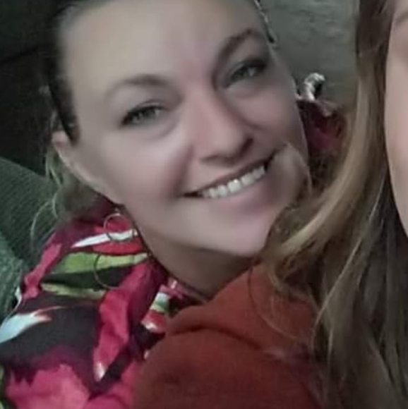 Jennifer Litka - Poshmark Profile Picture of Jennifer Litka (@jennifer_litka) on Poshmark