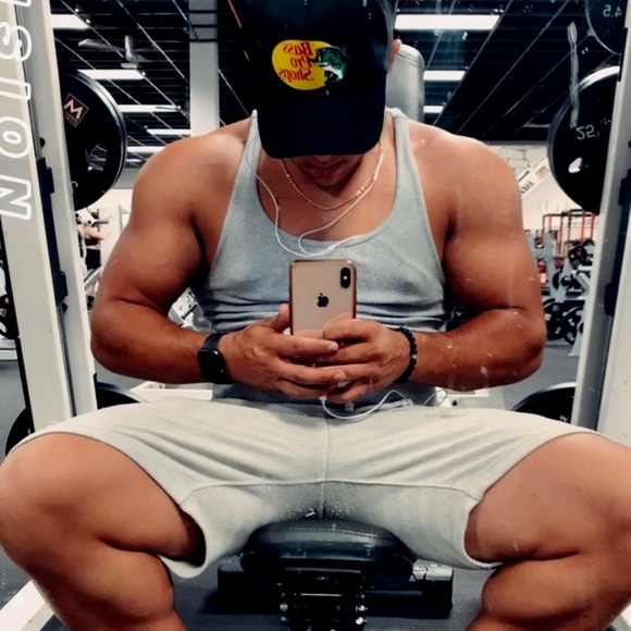 Profile Picture of Tyler Bagao (@bagao12) on Poshmark
