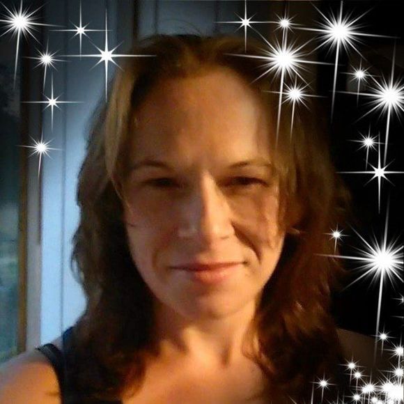 Profile Picture of Jenna Brink (@jennabrink565) on Poshmark