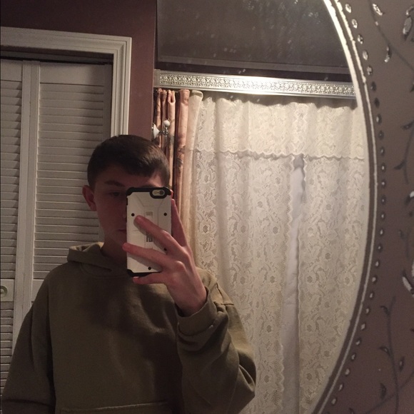 Derek Millette - Poshmark Profile Picture of Derek Millette (@derekmillette) on Poshmark