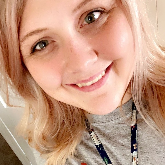 Profile Picture of Michaela Taylor (@mtaylor1102) on Poshmark