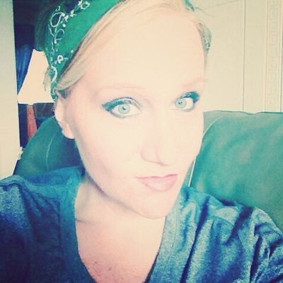 Profile Picture of Stacy Werner (@Staciepoo79) on Twitter