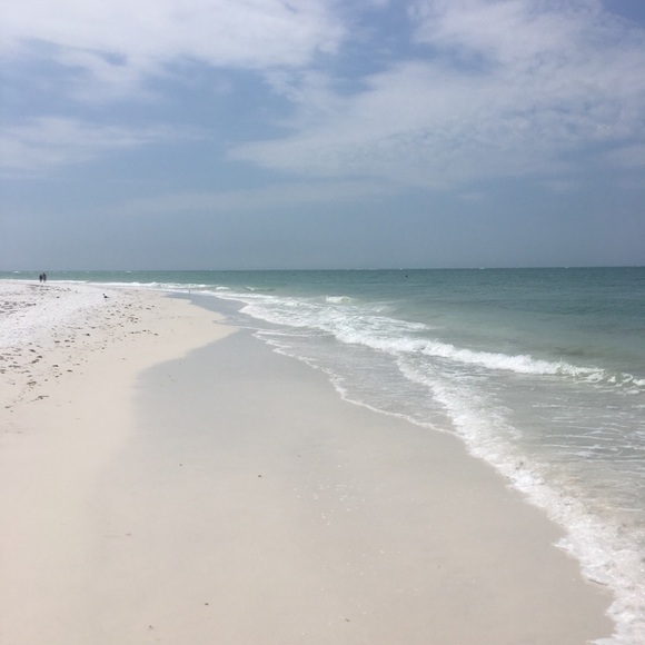 Profile Picture of Brittany Meseck (@meseck1020) on Poshmark