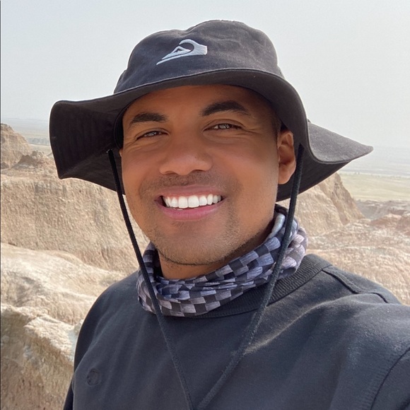 Profile Picture of Dwight Bernard jr (@dwightbernardjr) on Poshmark