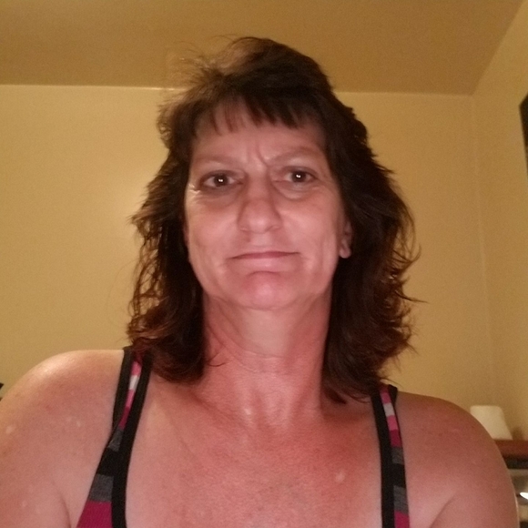 Profile Picture of Mary Sandefur (@crazyhotazz) on Poshmark