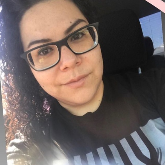 Profile Picture of Leilany Moore (@mendo145) on Poshmark