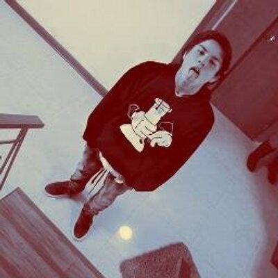 Profile Picture of Bryan Popper (@comotusabes) on Twitter